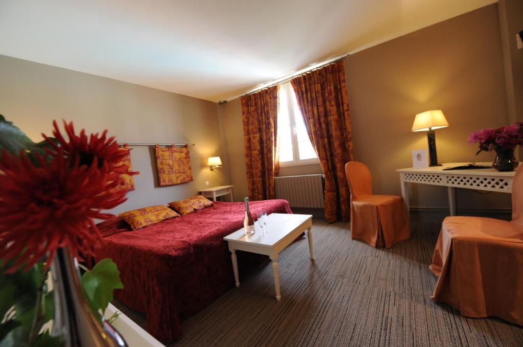 Hotel Spa Le Relais Du Bellay Montreuil-Bellay Zimmer foto